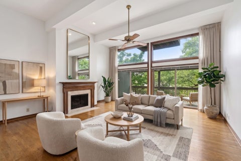 Photo of 133 Hampton Pl, Nashville, TN 37215 (MLS # 3193052)
