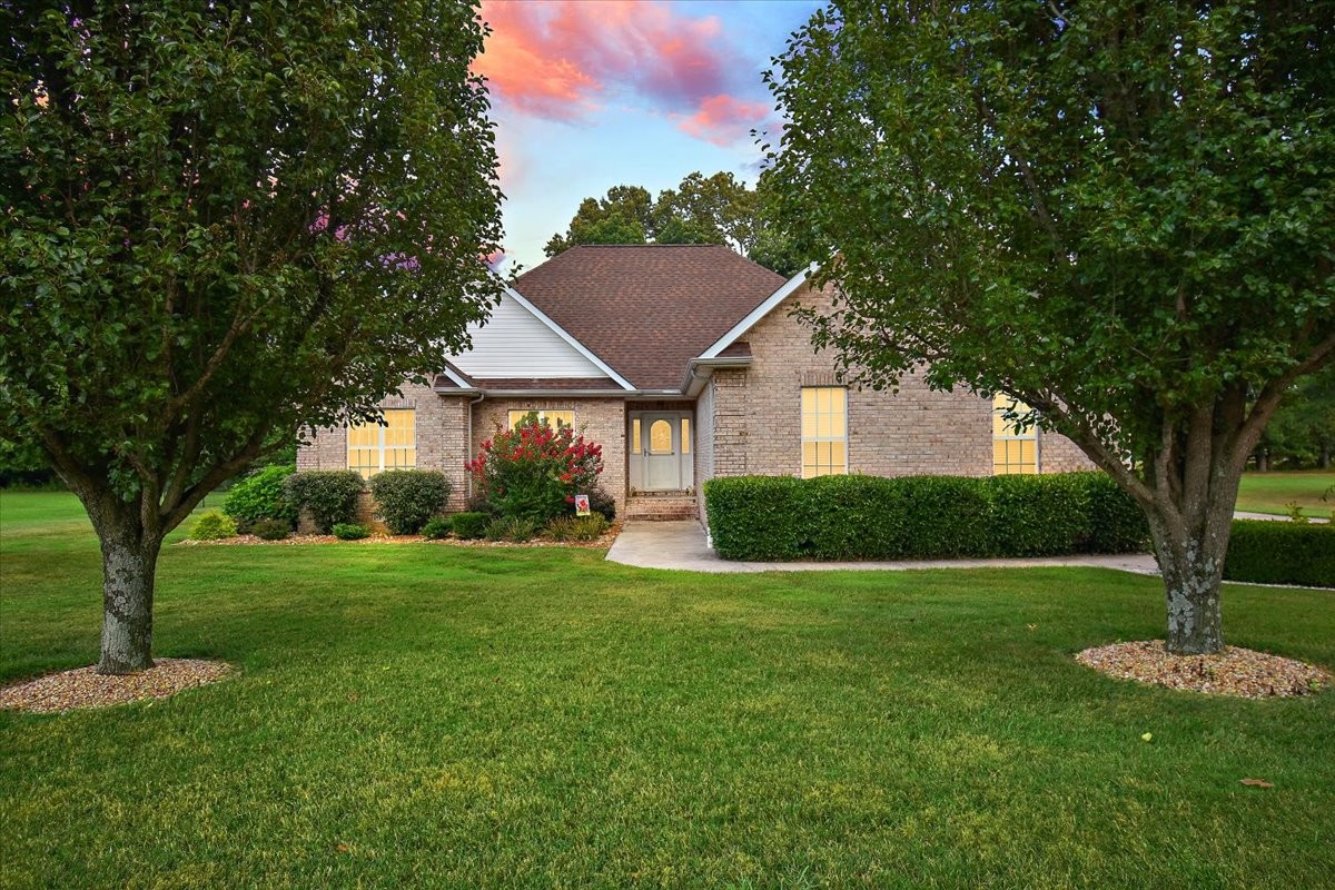 417 Whispering Winds Dr