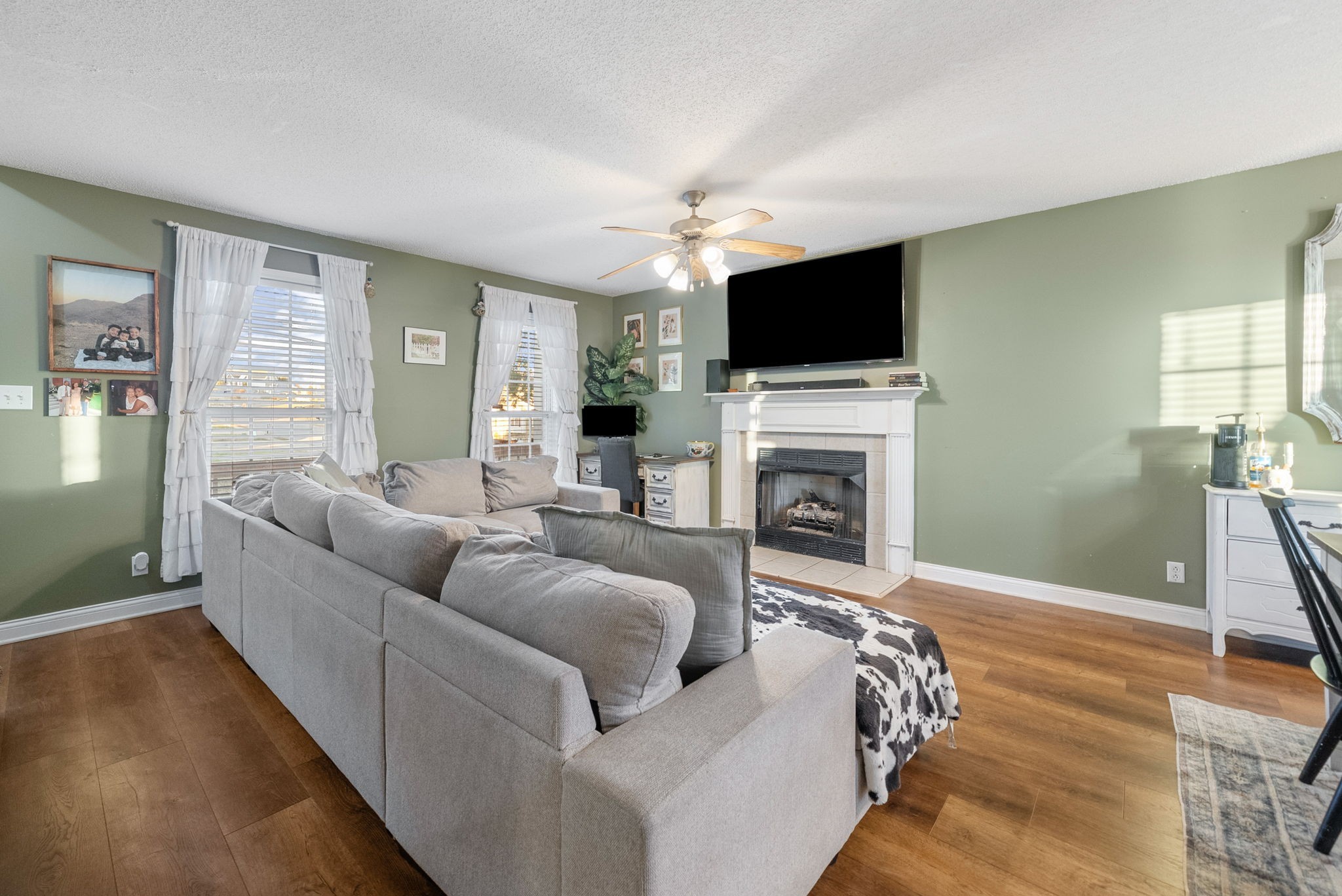 1700 Cedar Springs Cir