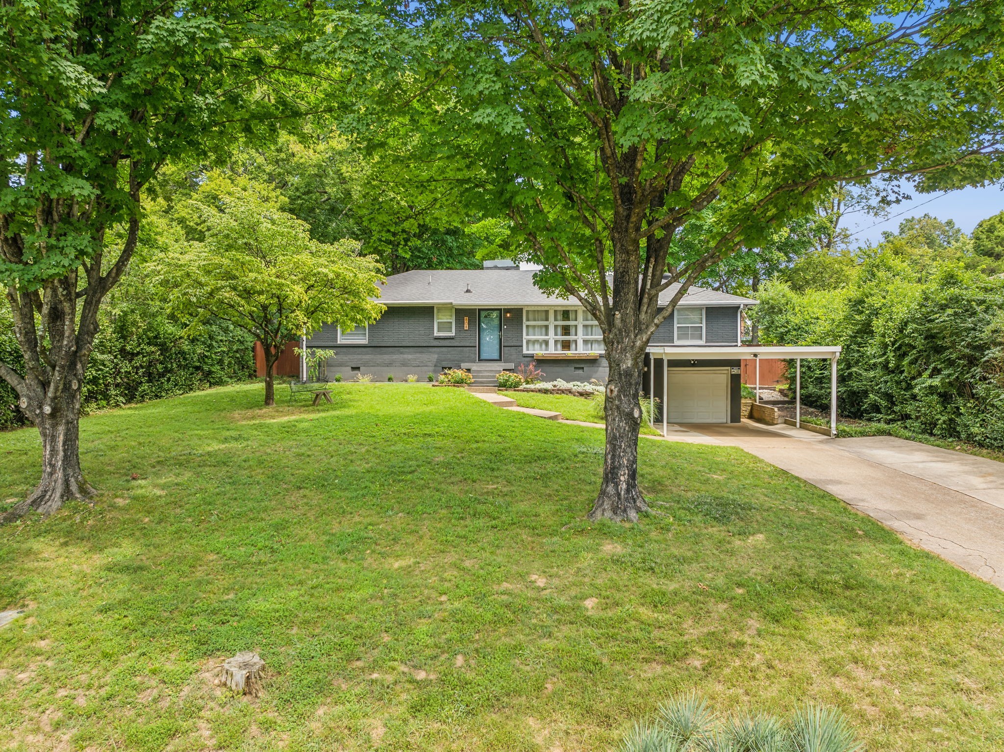 808 Winthorne Ct