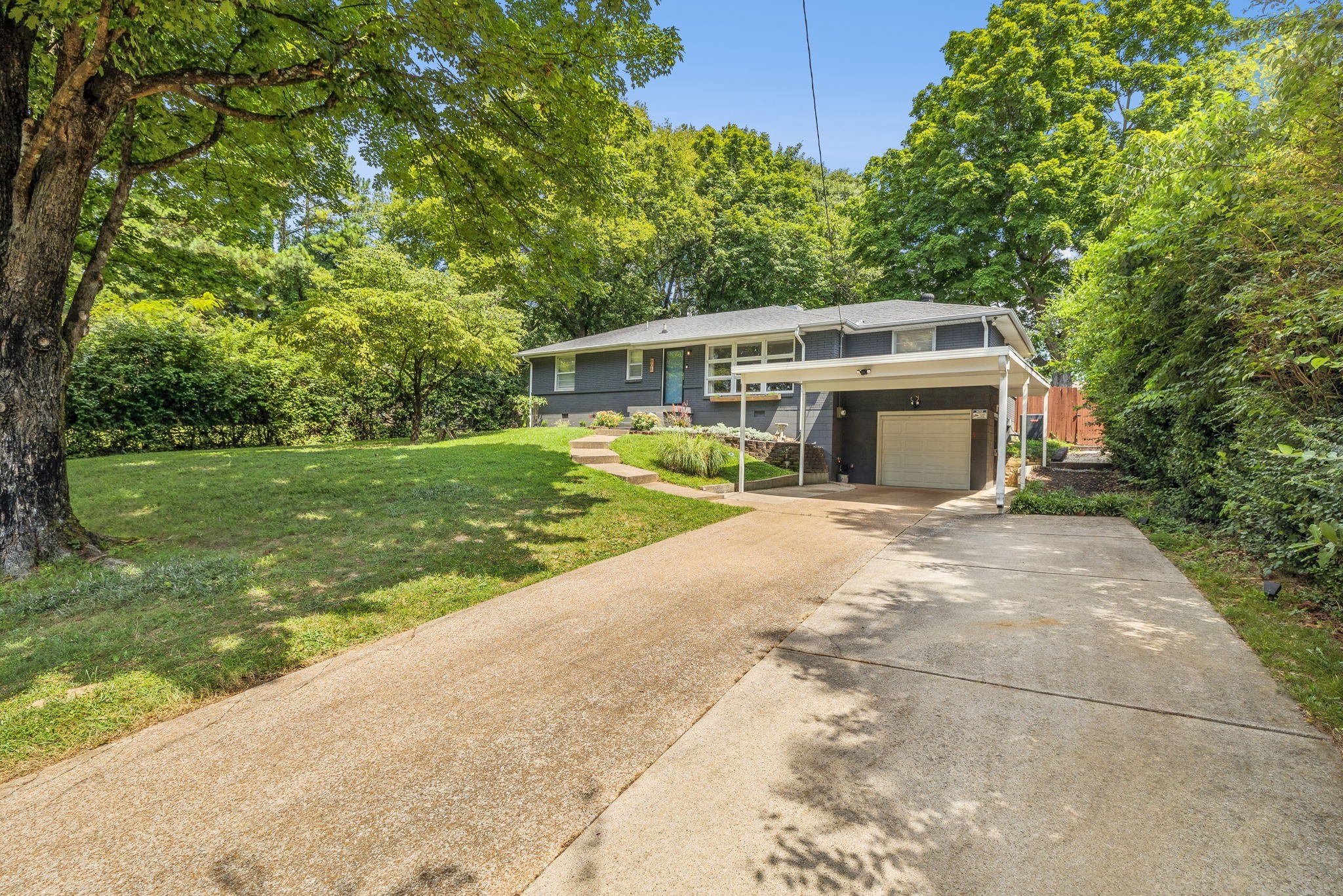 808 Winthorne Ct