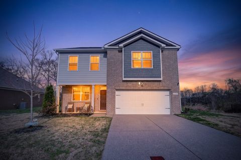 Photo of 2200 Stonemeade Dr, Spring Hill, TN 37174 (MLS # 3165131)