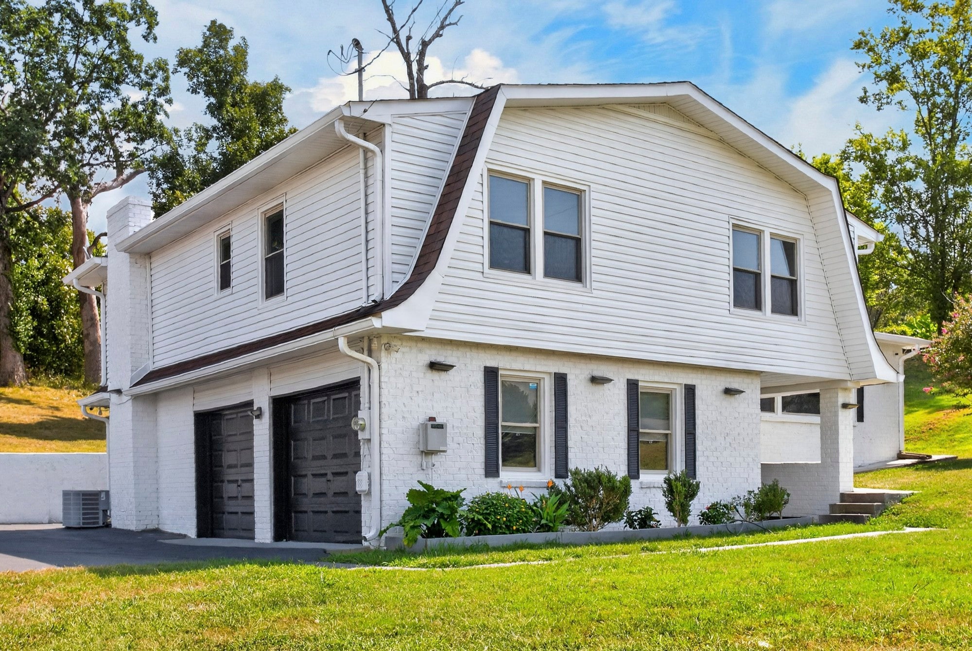 118 Catalpa Dr