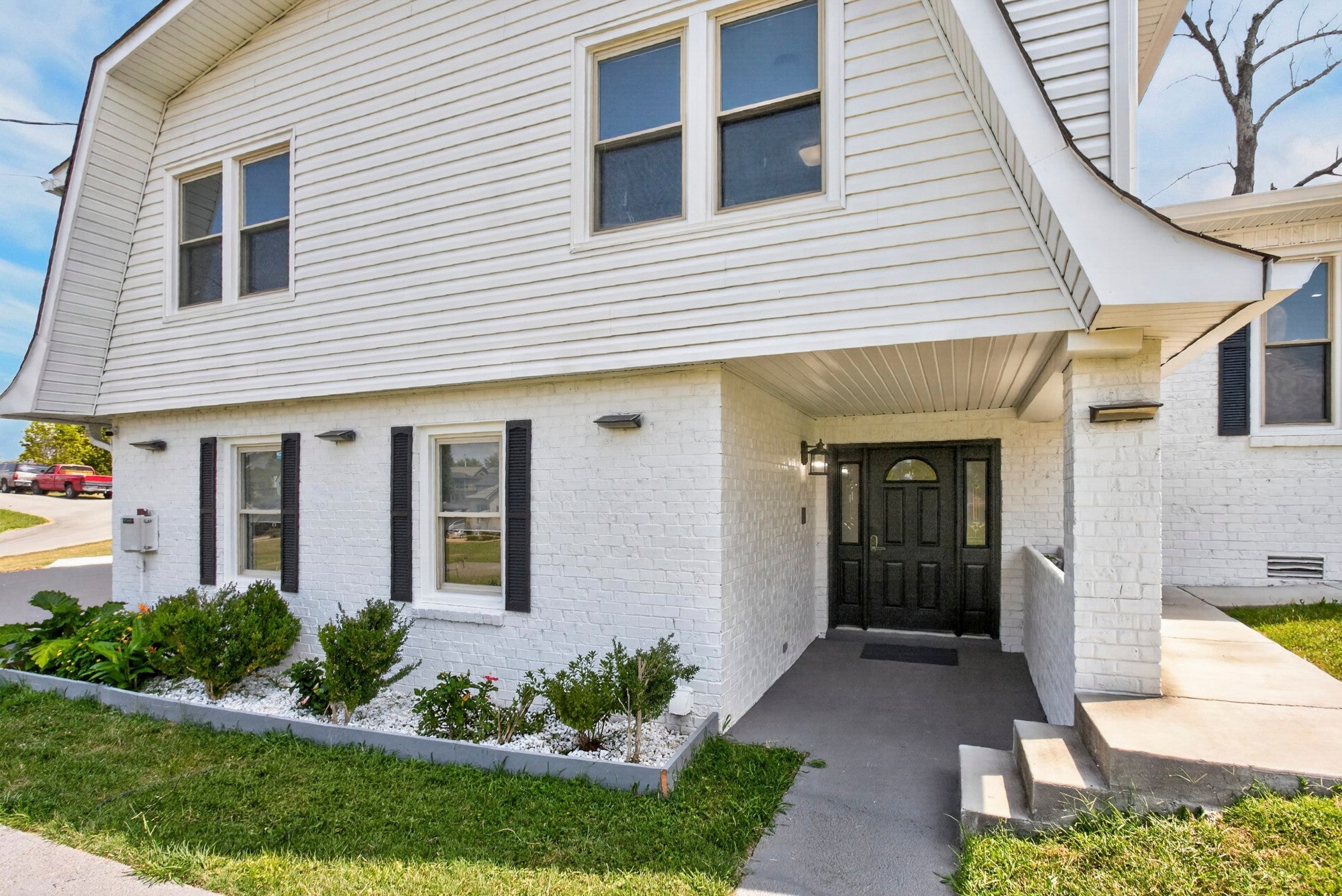 118 Catalpa Dr