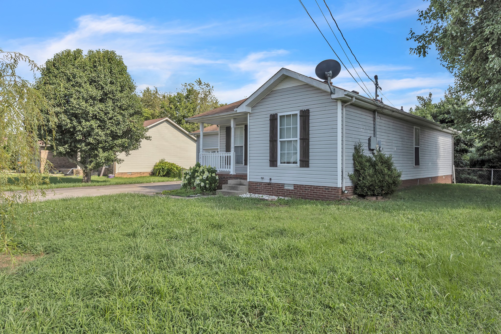 1212 Marla Dr