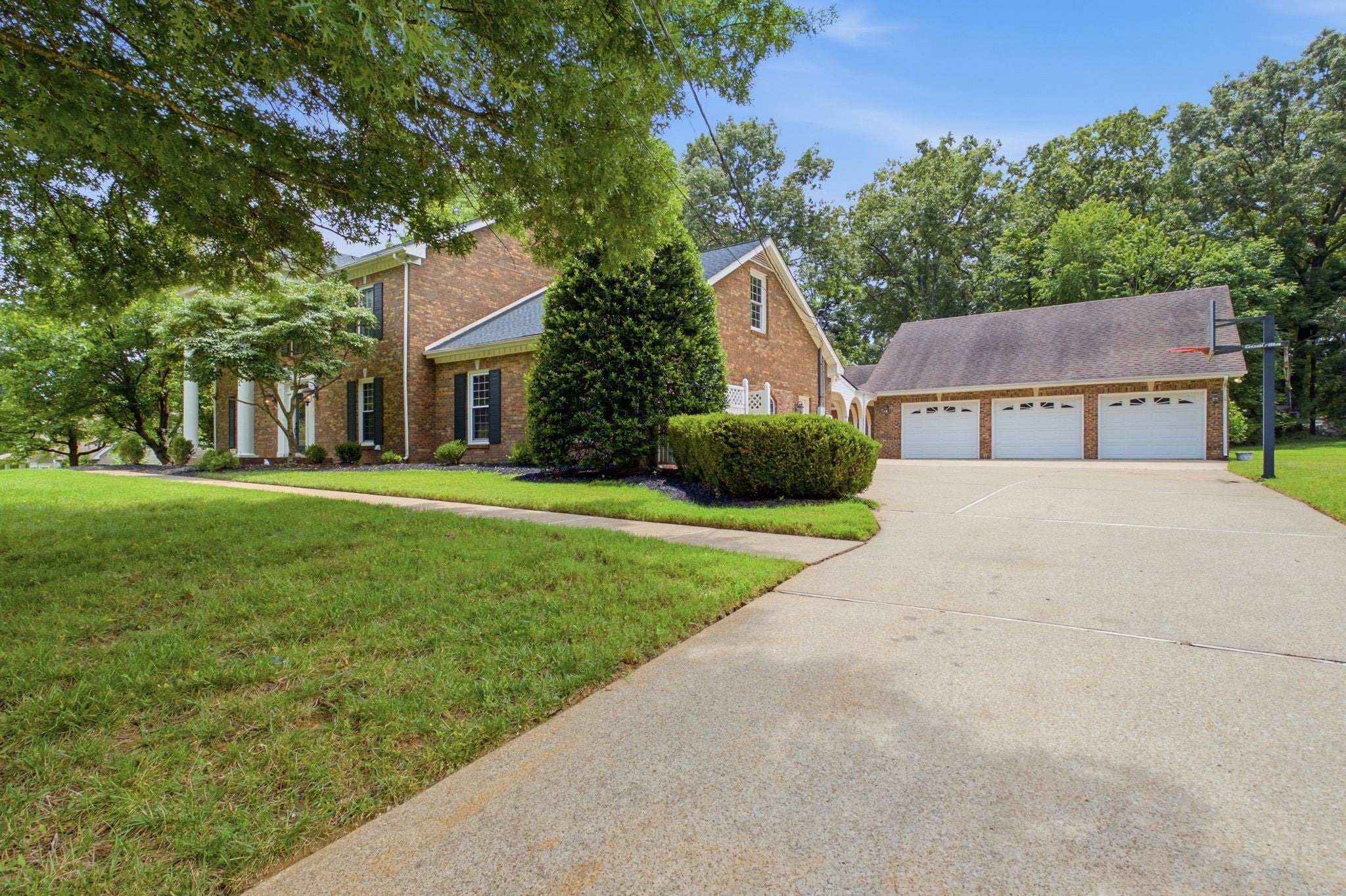 2812 Wakefield Dr