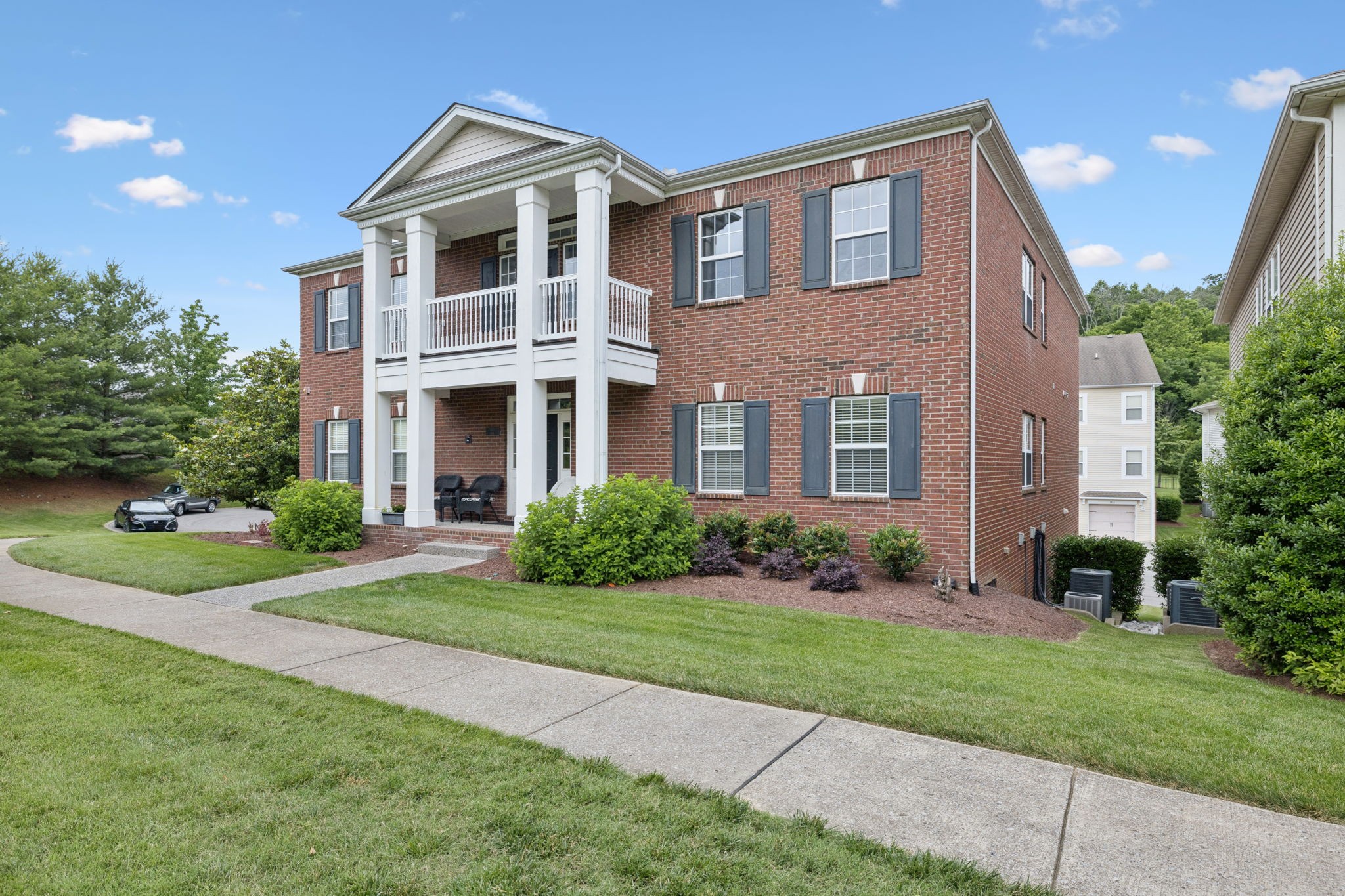 1007 Park Run Dr