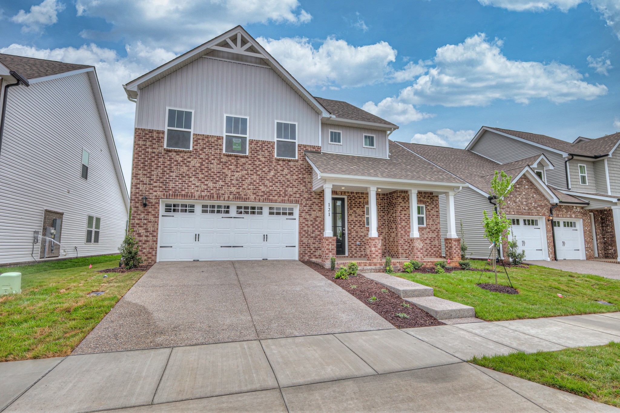 121 Limbury Court
