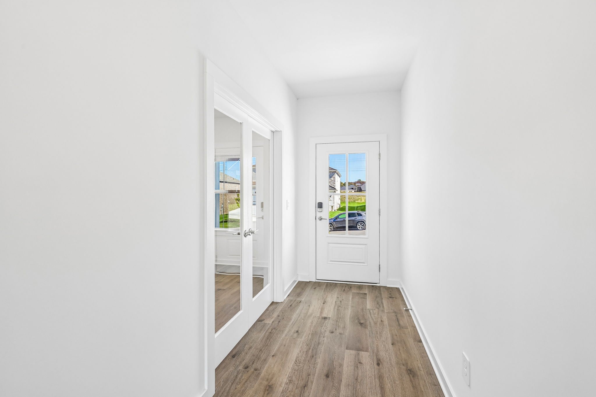 279 Astoria Dr