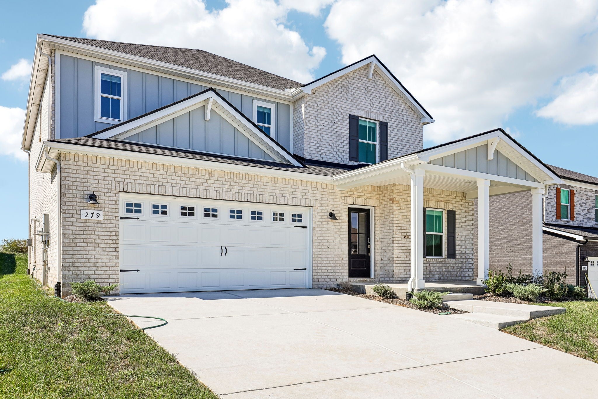 279 Astoria Dr