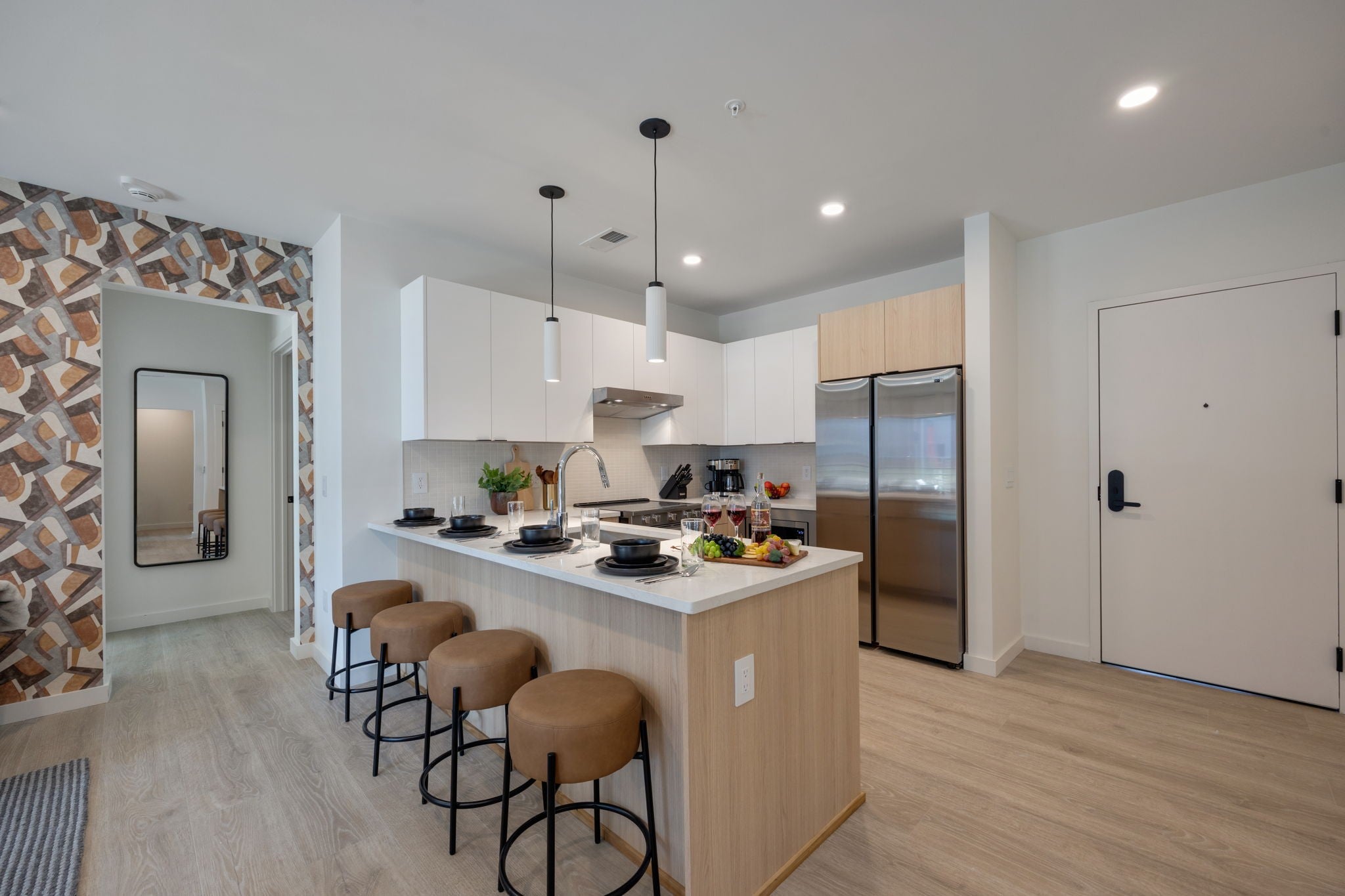 635 7th Ave S 302