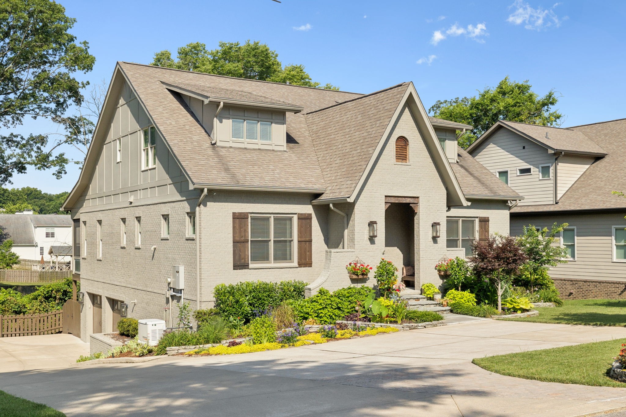 4127 General Bate Dr