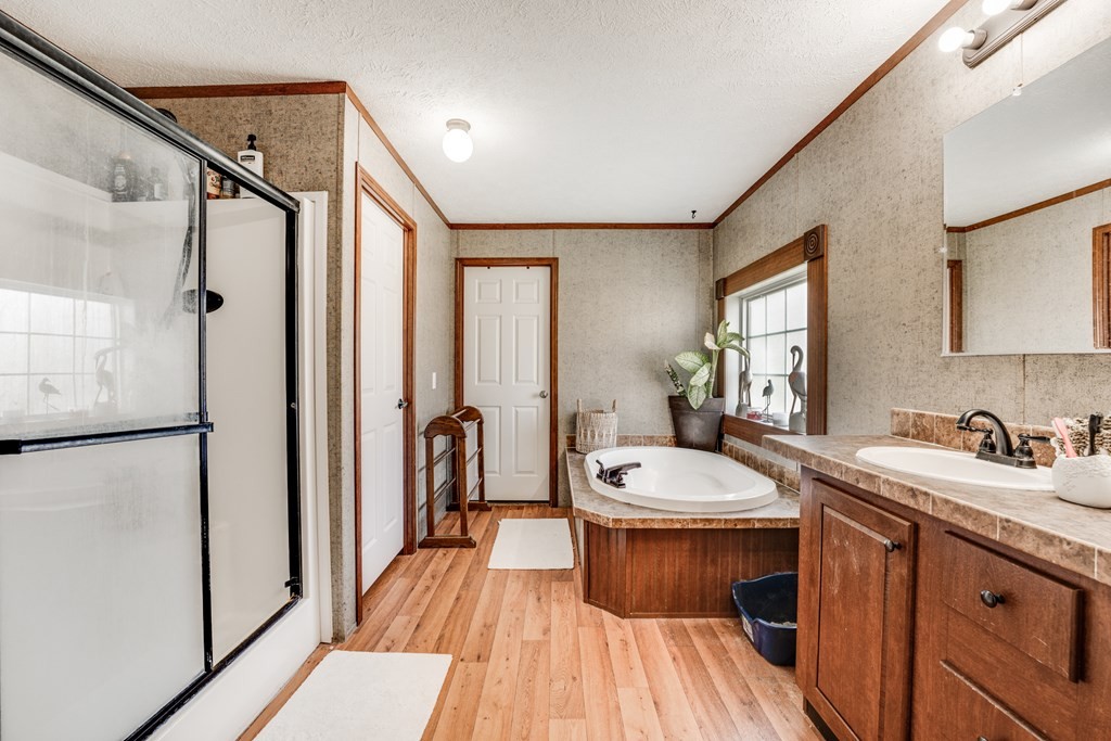 6826 Smithville Hwy