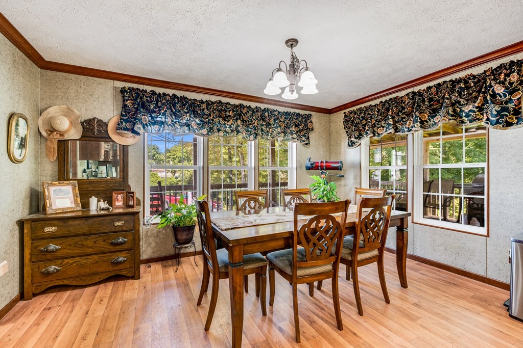 6826 Smithville Hwy