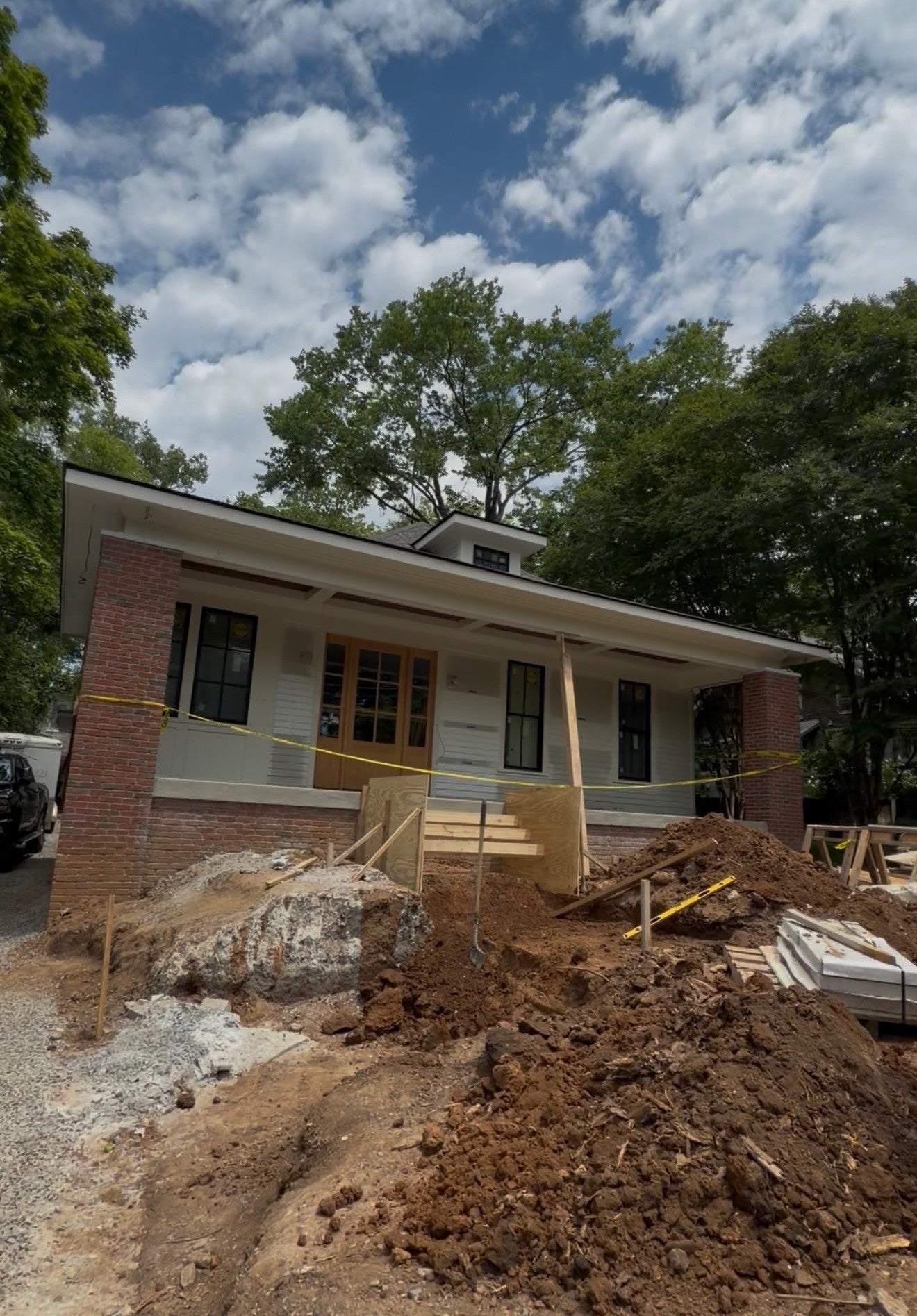 6-bed listing at 1512 Gale Ln, Nashville