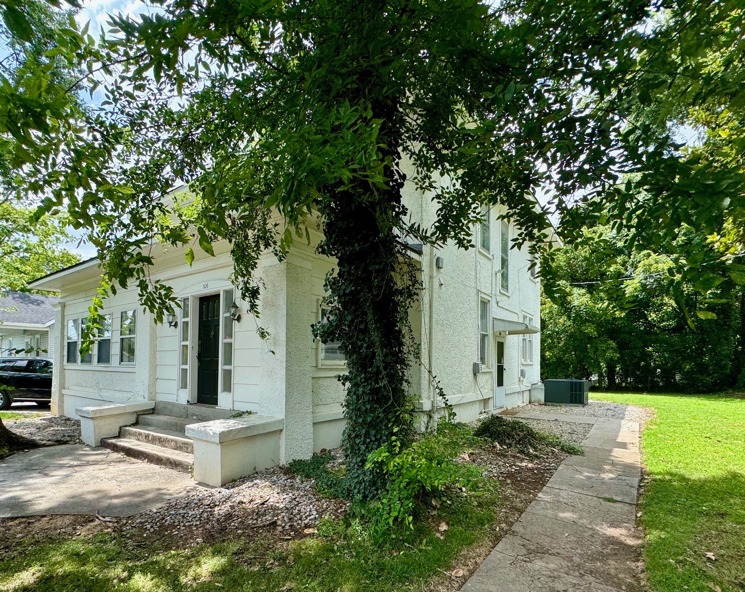 Photo 1 of 16 — 106 S University St A, Murfreesboro, TN 37130