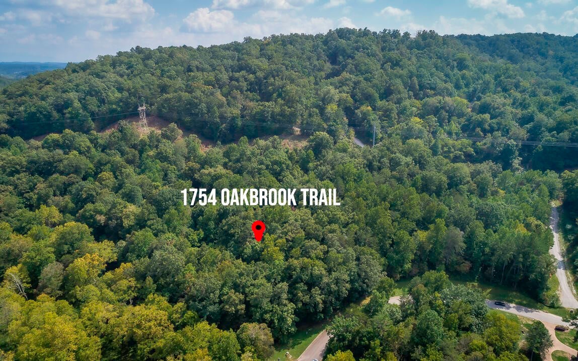 1754 Oakbrook Trail