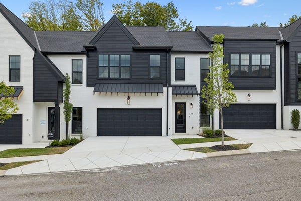 123 SHADOW SPRINGS DR # 123, BRENTWOOD, TN 37027 - Image e9d3872848e5e4b328bceb09bb7b94ae/124847497
