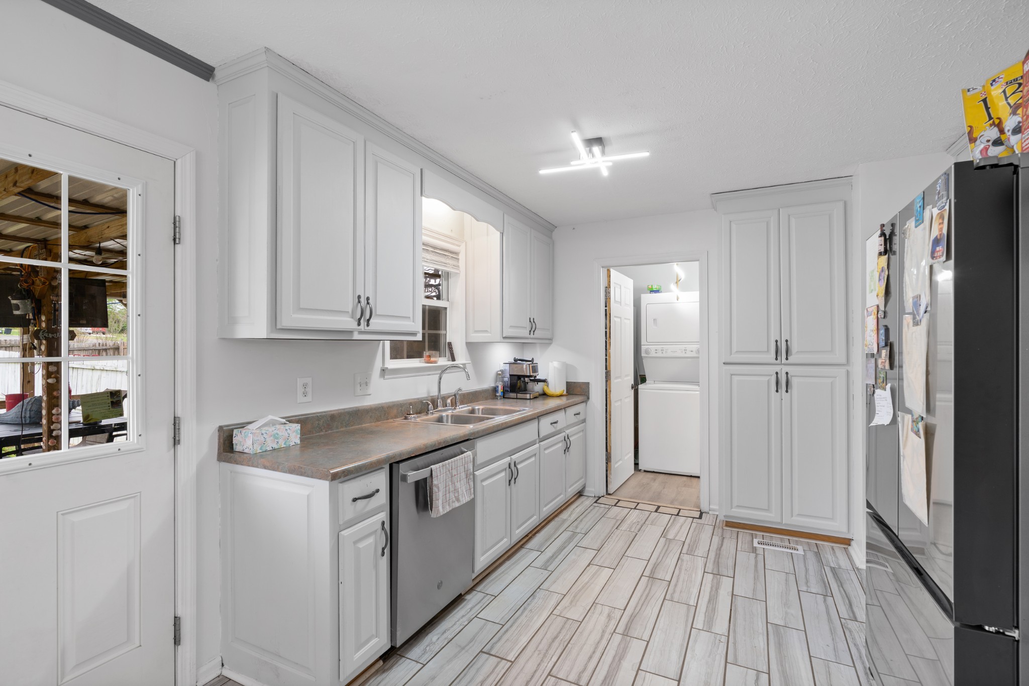 4 Oxford Dr