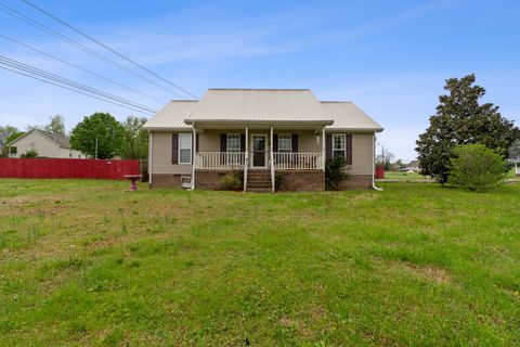4 Oxford Dr Fayetteville TN 37334