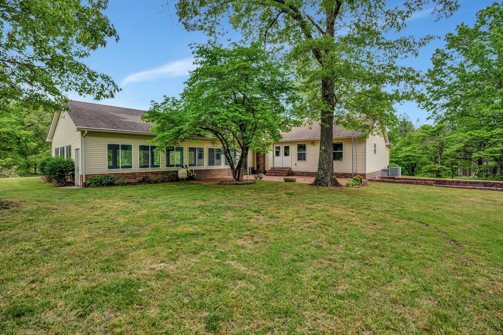 735 Railroad Bed Pike