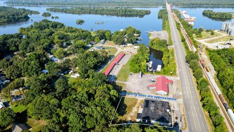 212 Broadway Ave New Johnsonville TN 37134