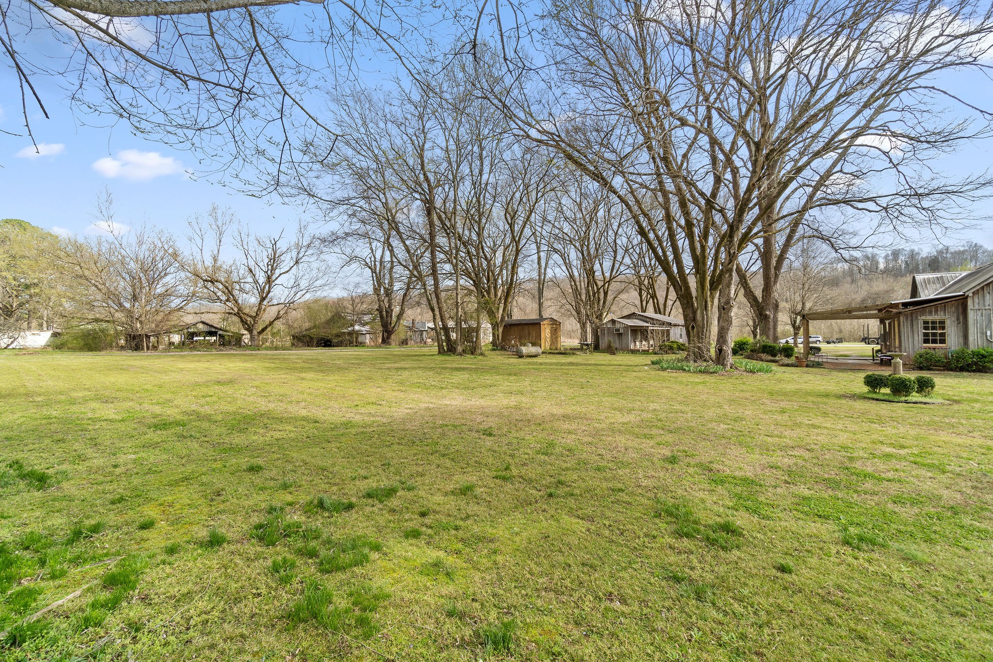 35 Airport Ln