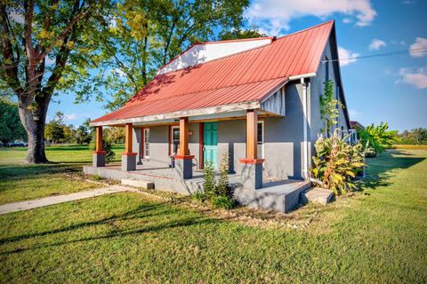 490 Shady Grove Rd Manchester TN 37355