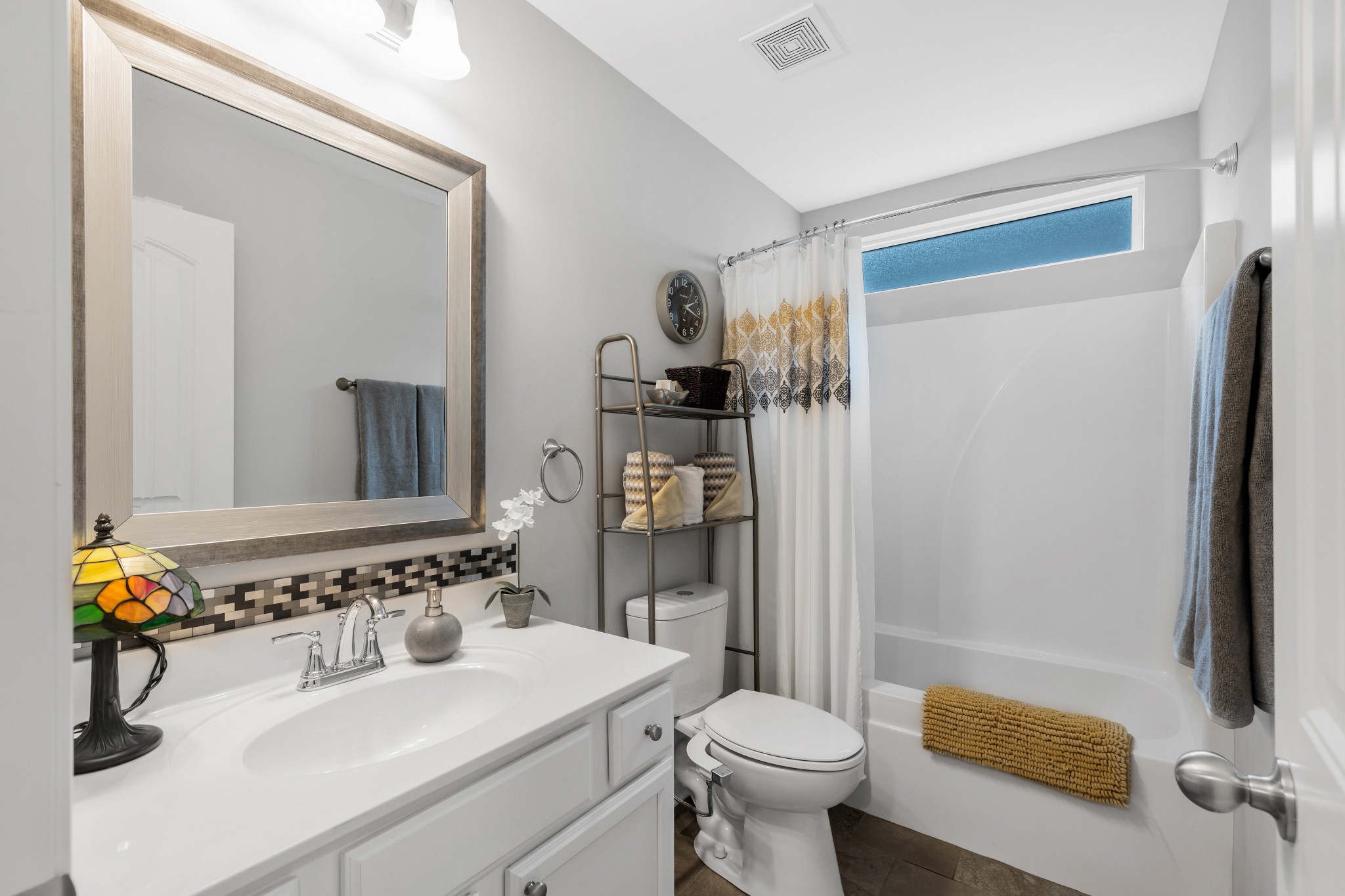 Spring Hill, Tennessee 37174, United States, 3 Bedrooms Bedrooms, ,2 BathroomsBathrooms,Residential,Pending,85752