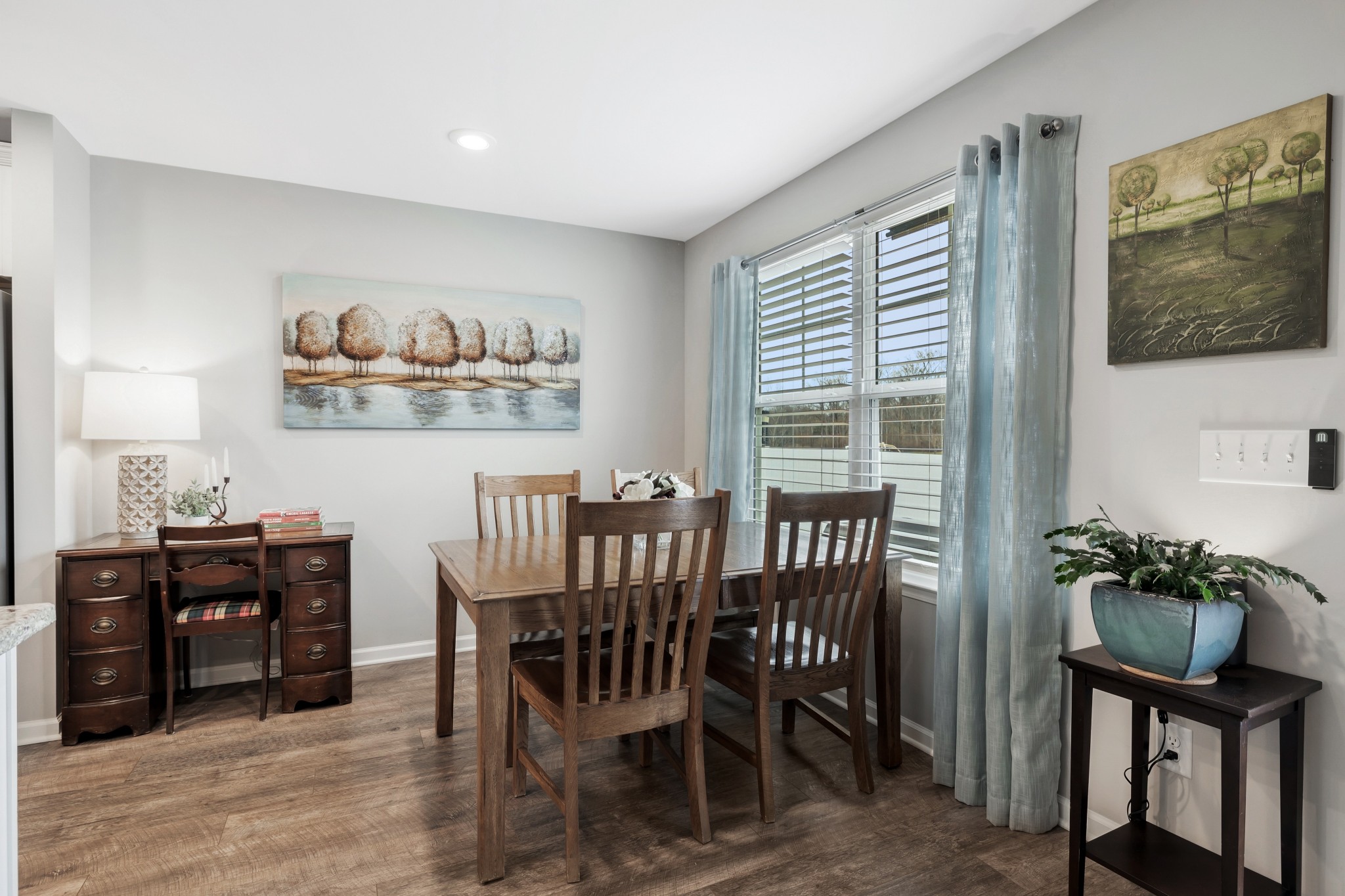 Spring Hill, Tennessee 37174, United States, 3 Bedrooms Bedrooms, ,2 BathroomsBathrooms,Residential,Pending,85752