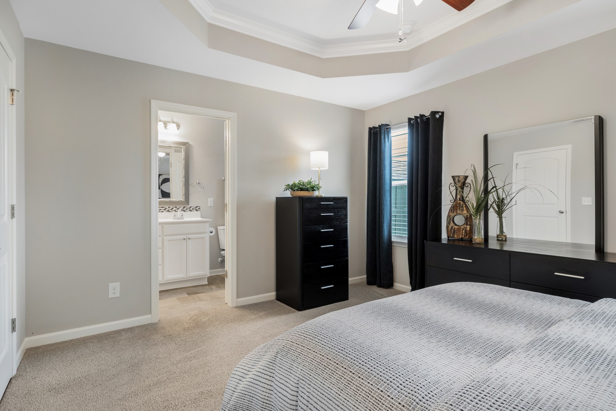 Spring Hill, Tennessee 37174, United States, 3 Bedrooms Bedrooms, ,2 BathroomsBathrooms,Residential,Pending,85752