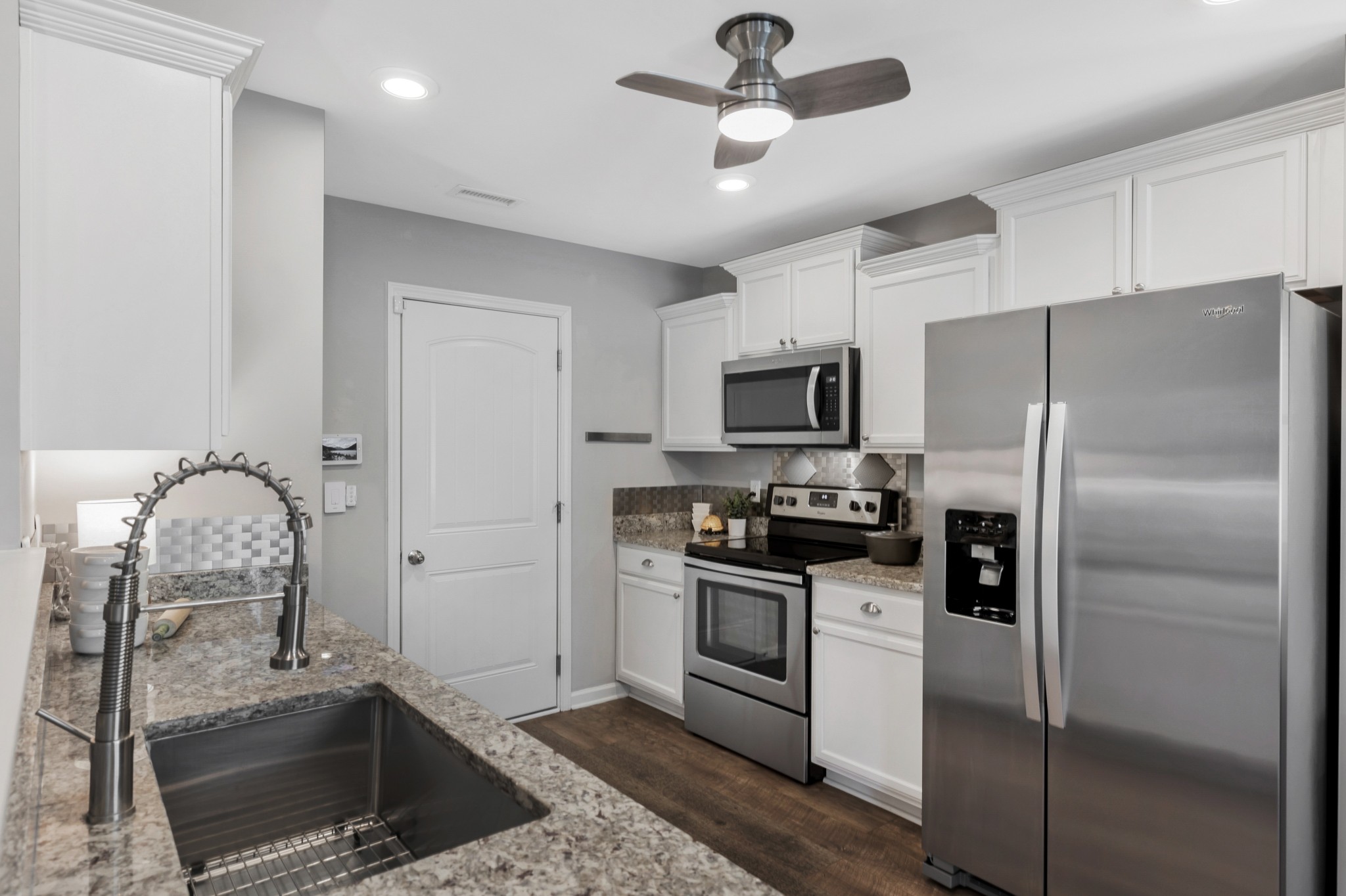 Spring Hill, Tennessee 37174, United States, 3 Bedrooms Bedrooms, ,2 BathroomsBathrooms,Residential,Pending,85752