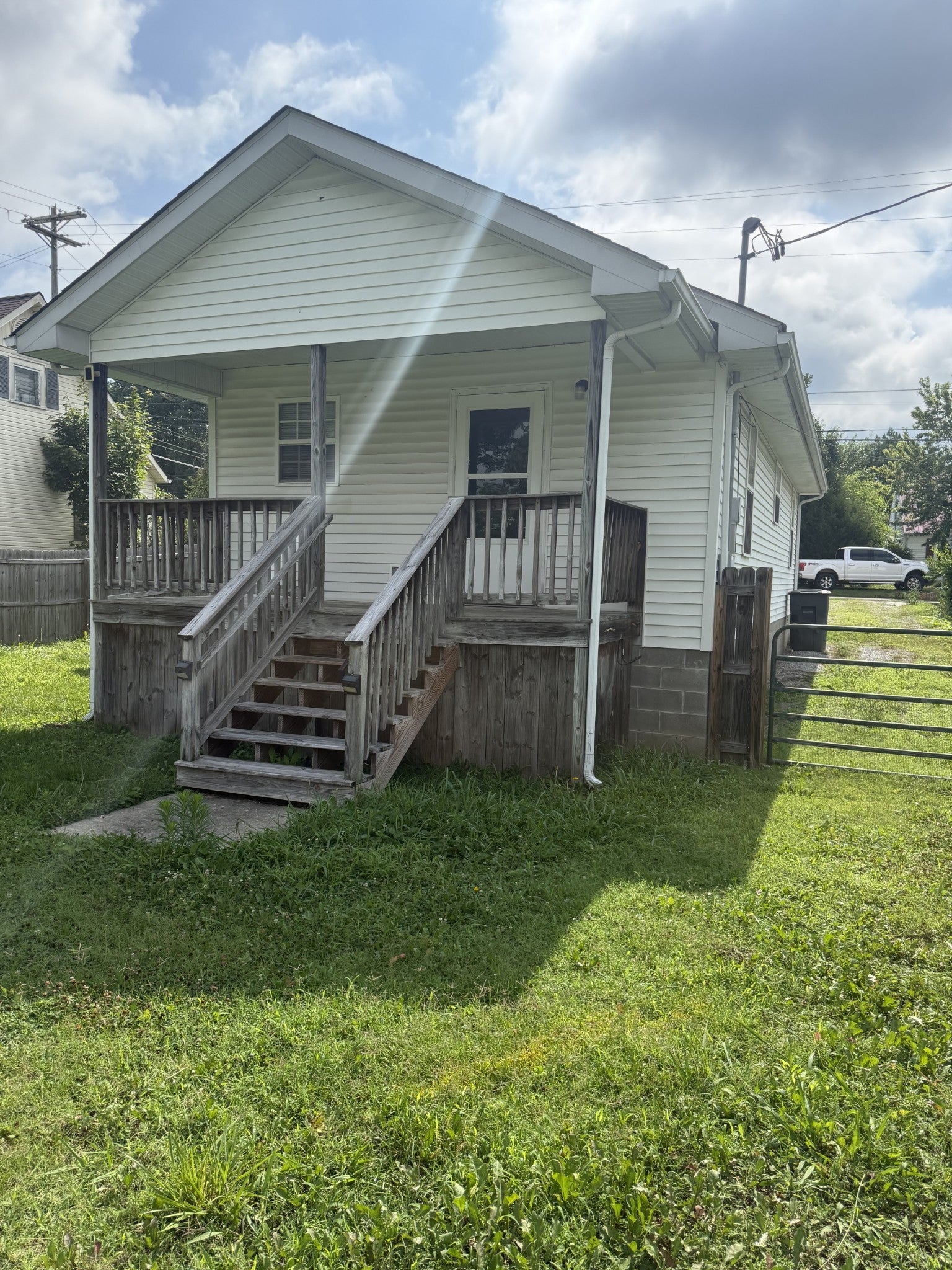 225 Rebel Hill St