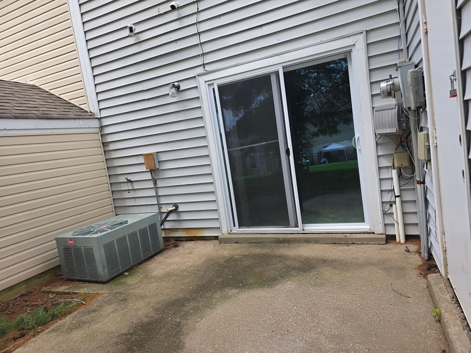 115 Greenland Ct