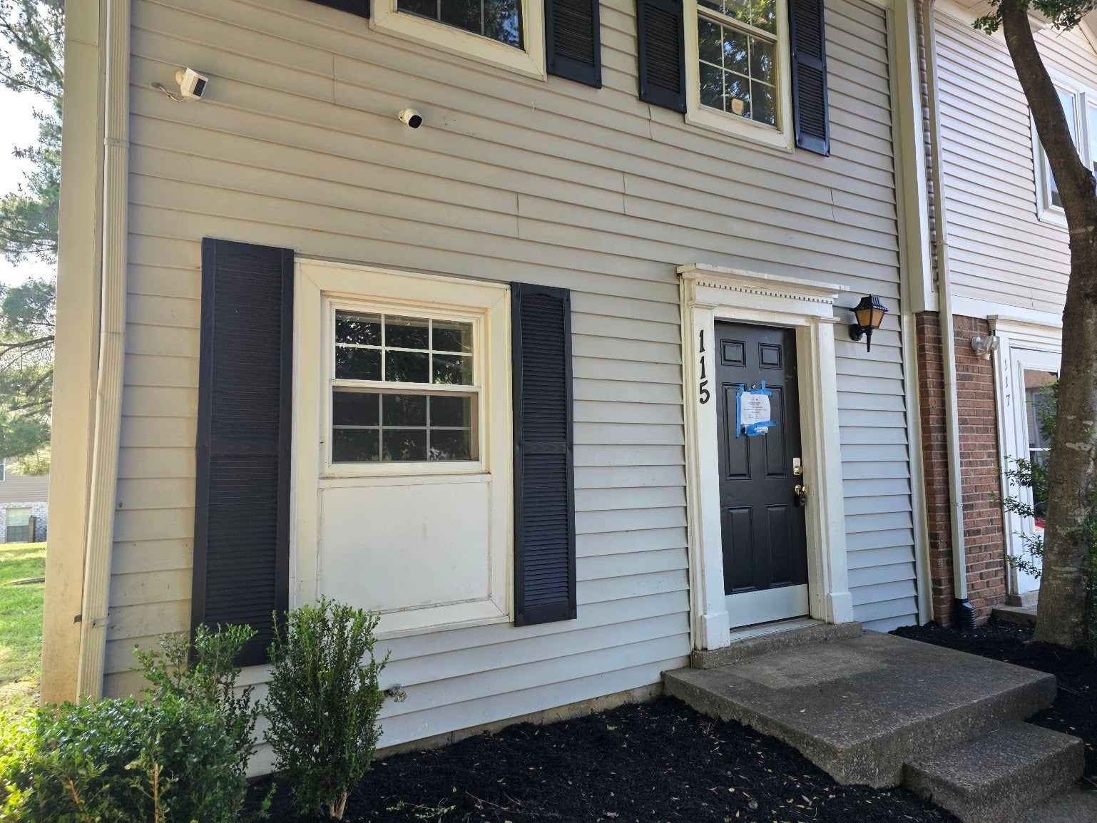 115 Greenland Ct