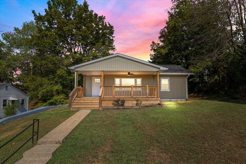 422 High St Dickson TN 37055