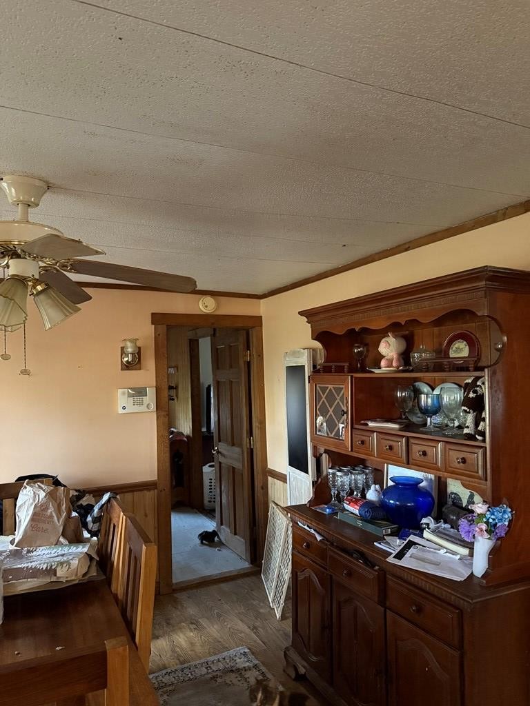 211 Crockett Lake Dr