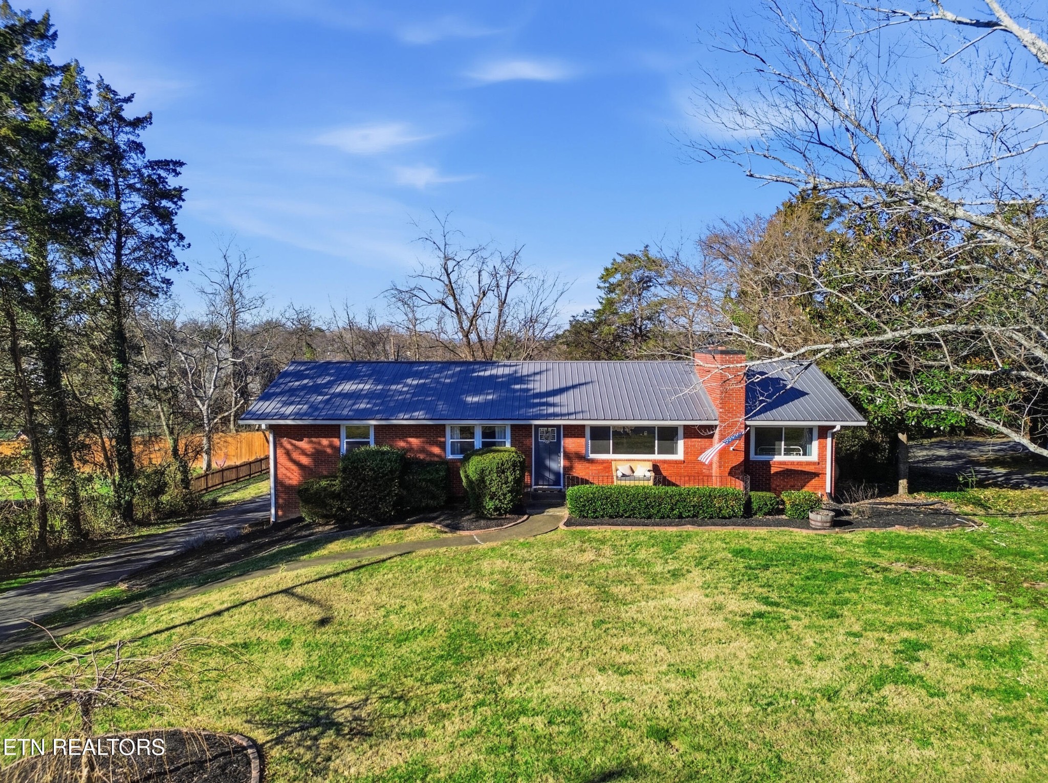 301 NW Portsmouth Rd