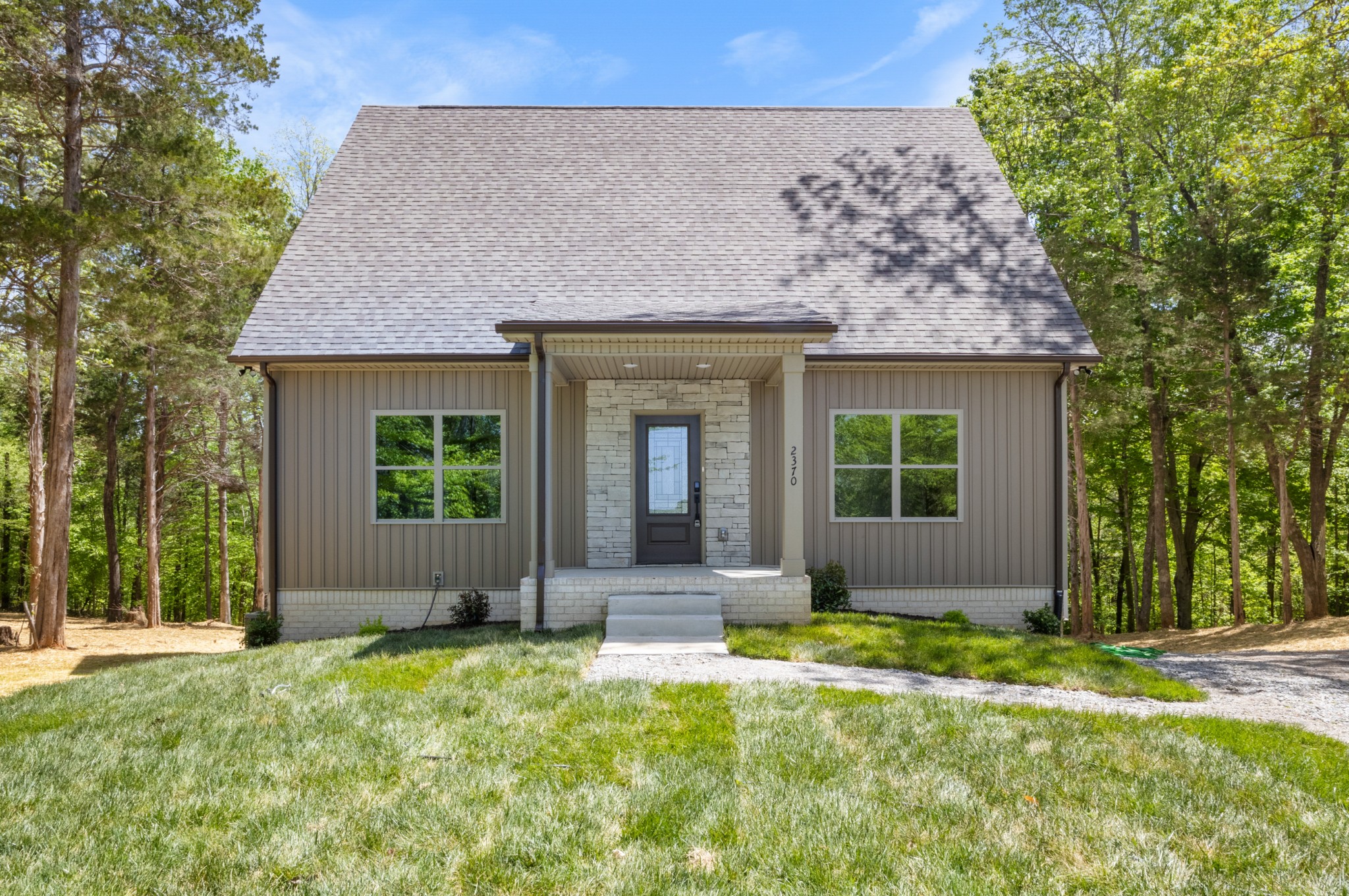 2370 Ramblewood Dr