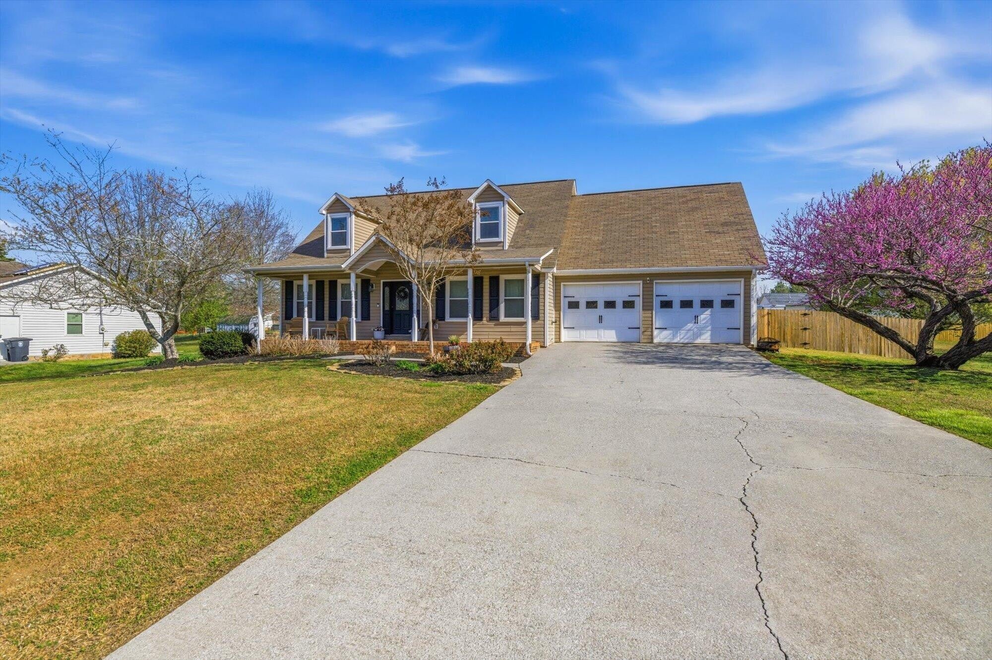 2727 Kenwood Drive