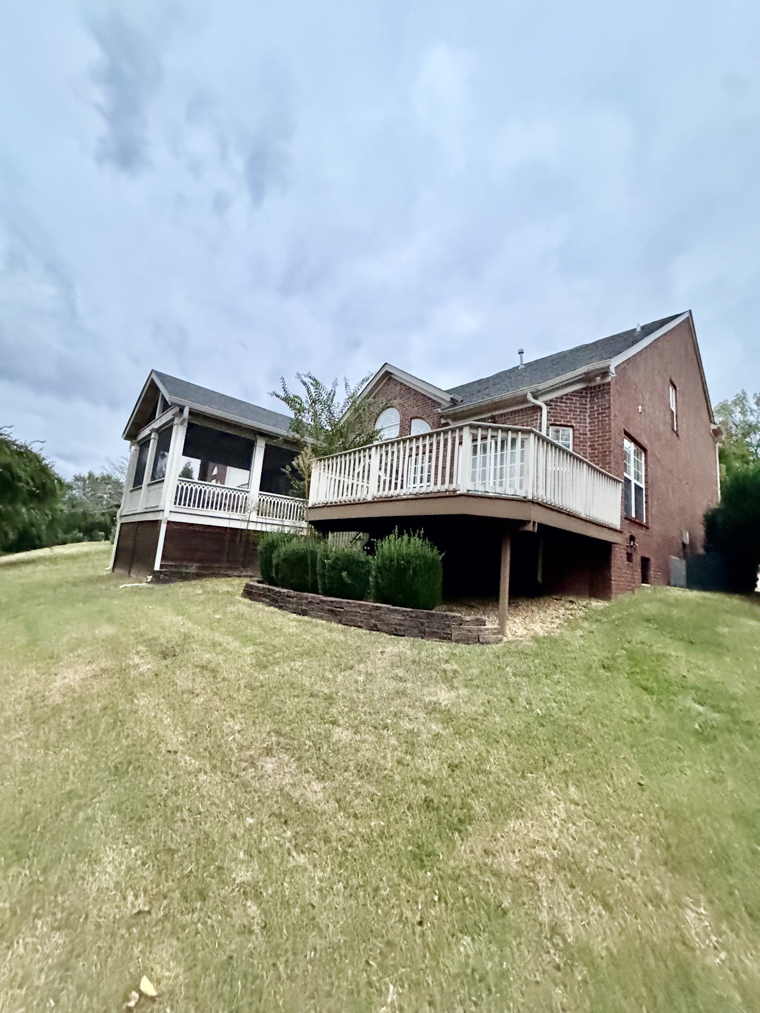 7176 Holt Run Dr