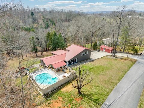 465 Winding River Ln Sparta TN 38583