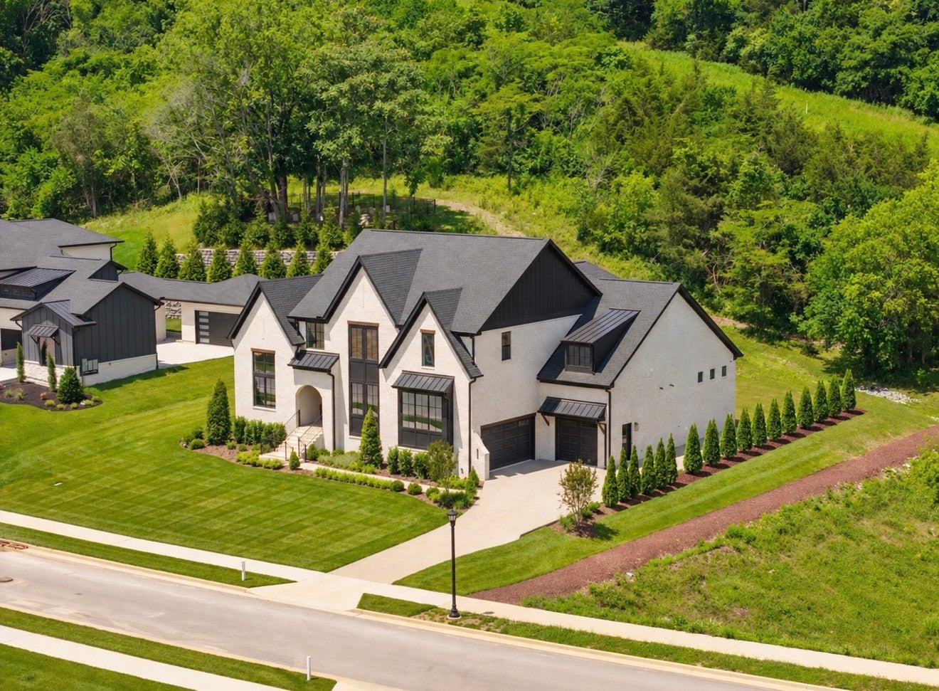 1833 Dartmouth Dr