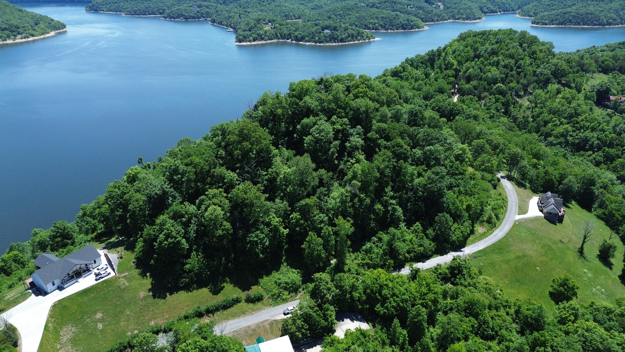 705 Harbor Pointe Dr