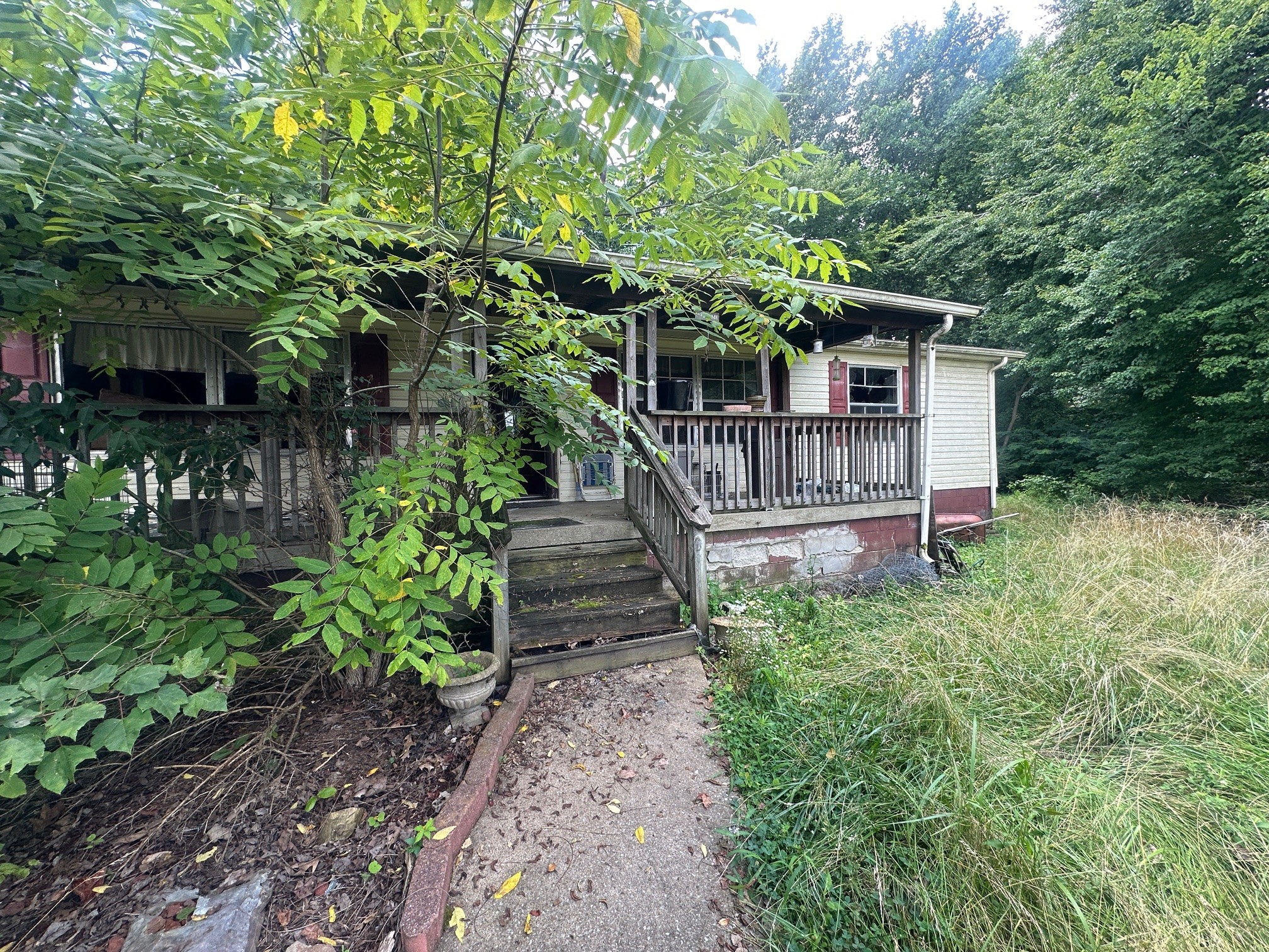 8481 Highway 25 E