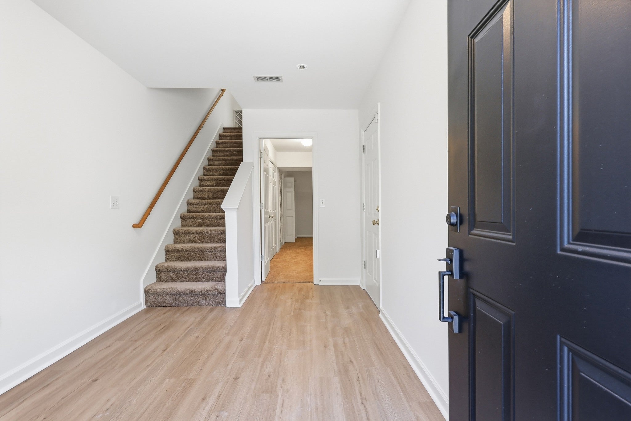 477 Huntington Ridge Dr