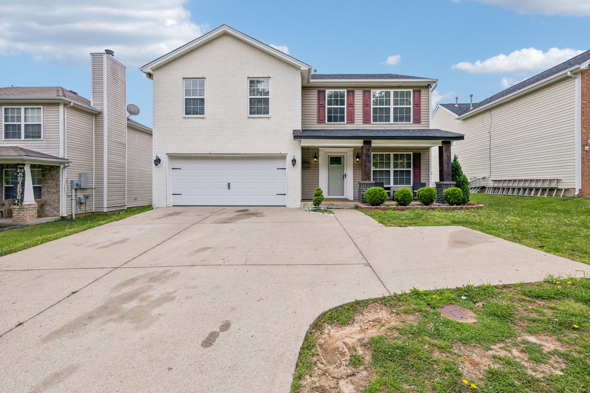 325 Golfview Ln