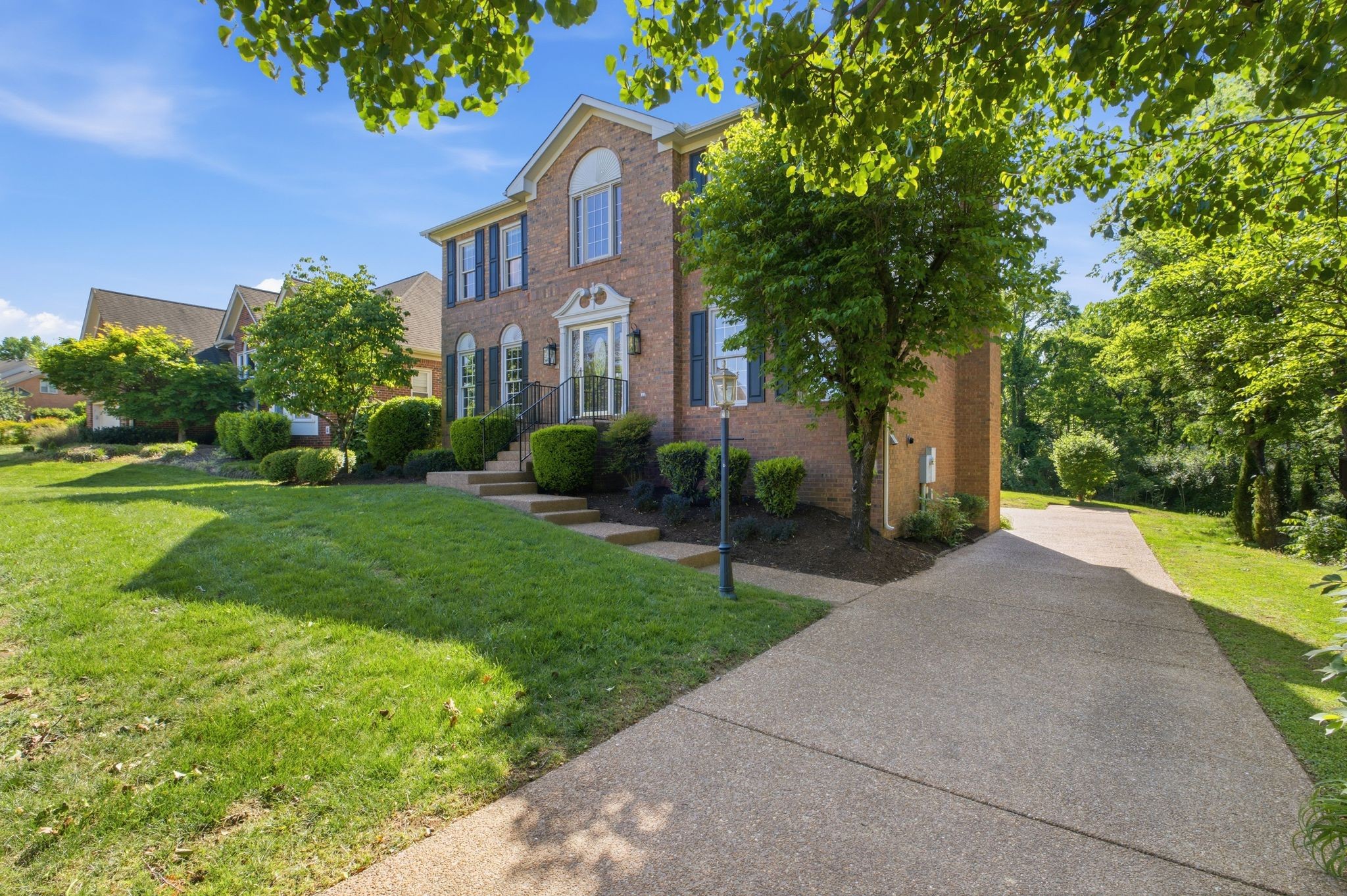 5021 Fredericksburg Way E