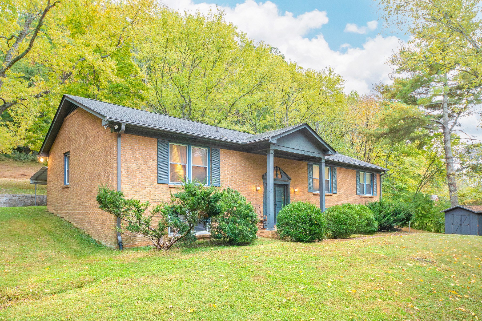 1326 Holly Tree Gap Rd