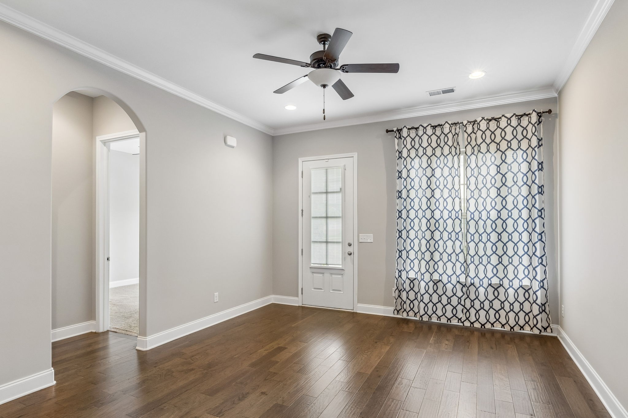 3052 Flowing Creek Dr